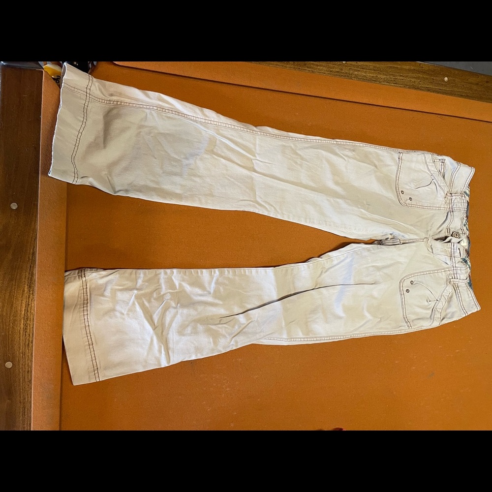 Maurice’s khaki pants size 5/6 great condition
